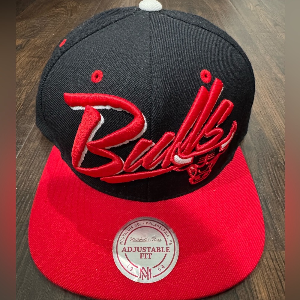 Mitchell & Ness Chicago Bulls SnapBack Hat